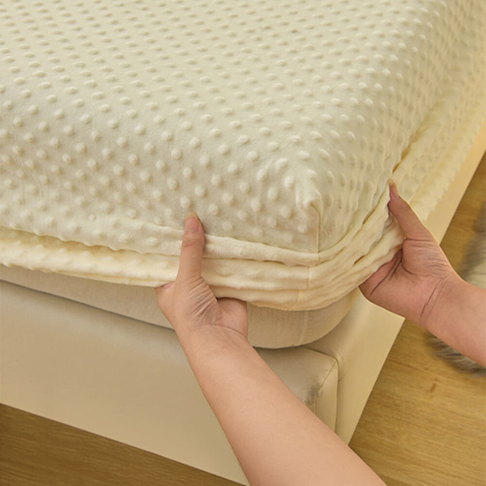 CloudDot Faux Fleece Fitted Sheet