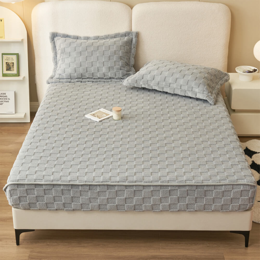Checkerboard Plush Fitted Sheet