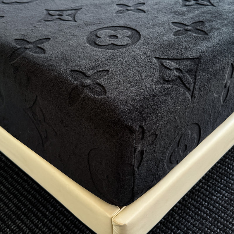 Mono Floral Milk Velvet Bedding Combination