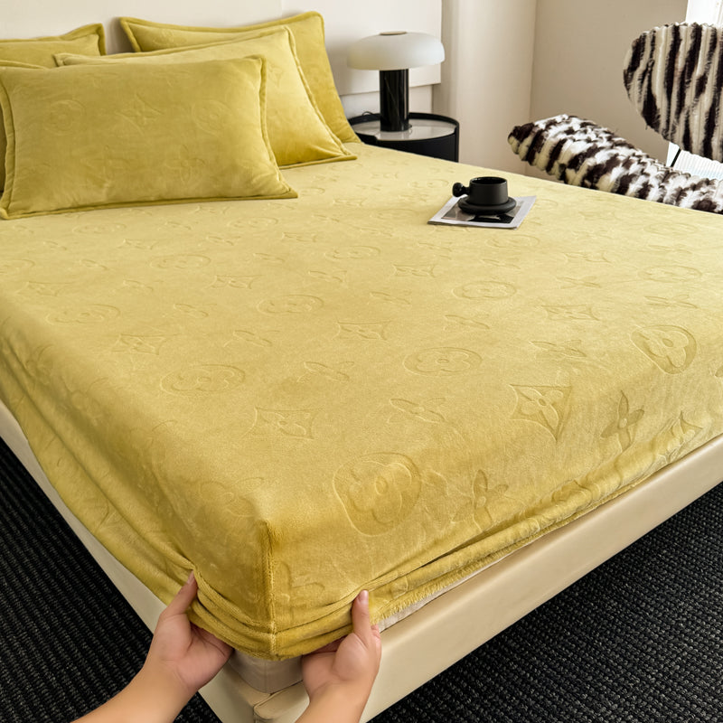 Mono Floral Milk Velvet Bedding Combination