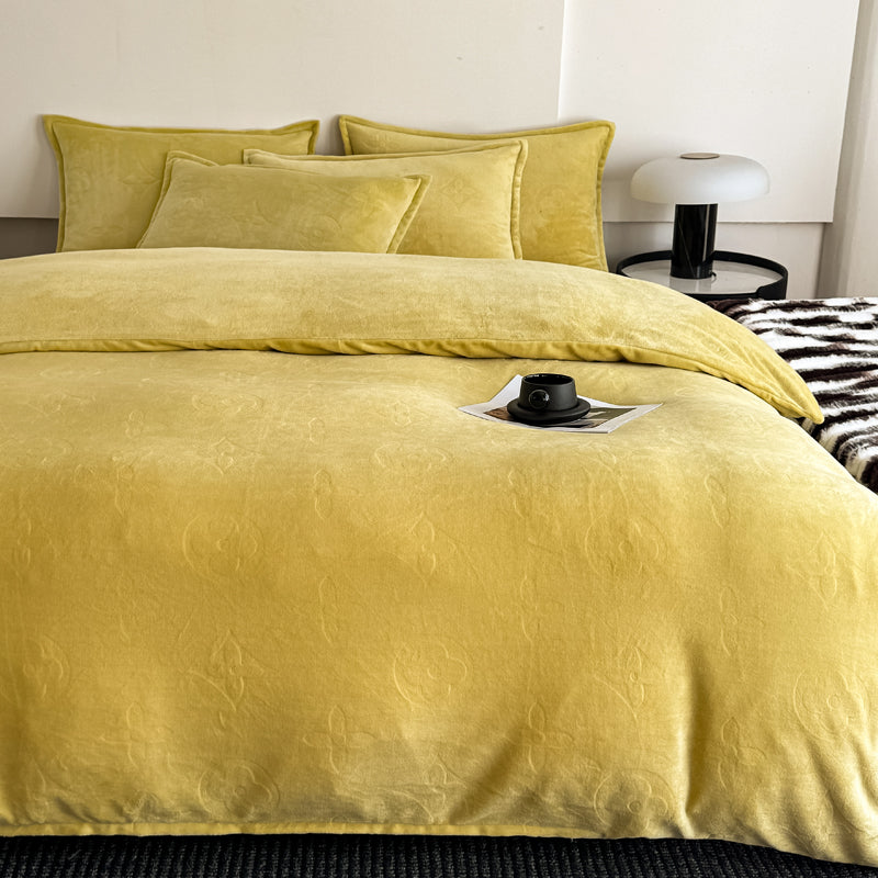 Mono Floral Milk Velvet Bedding Combination