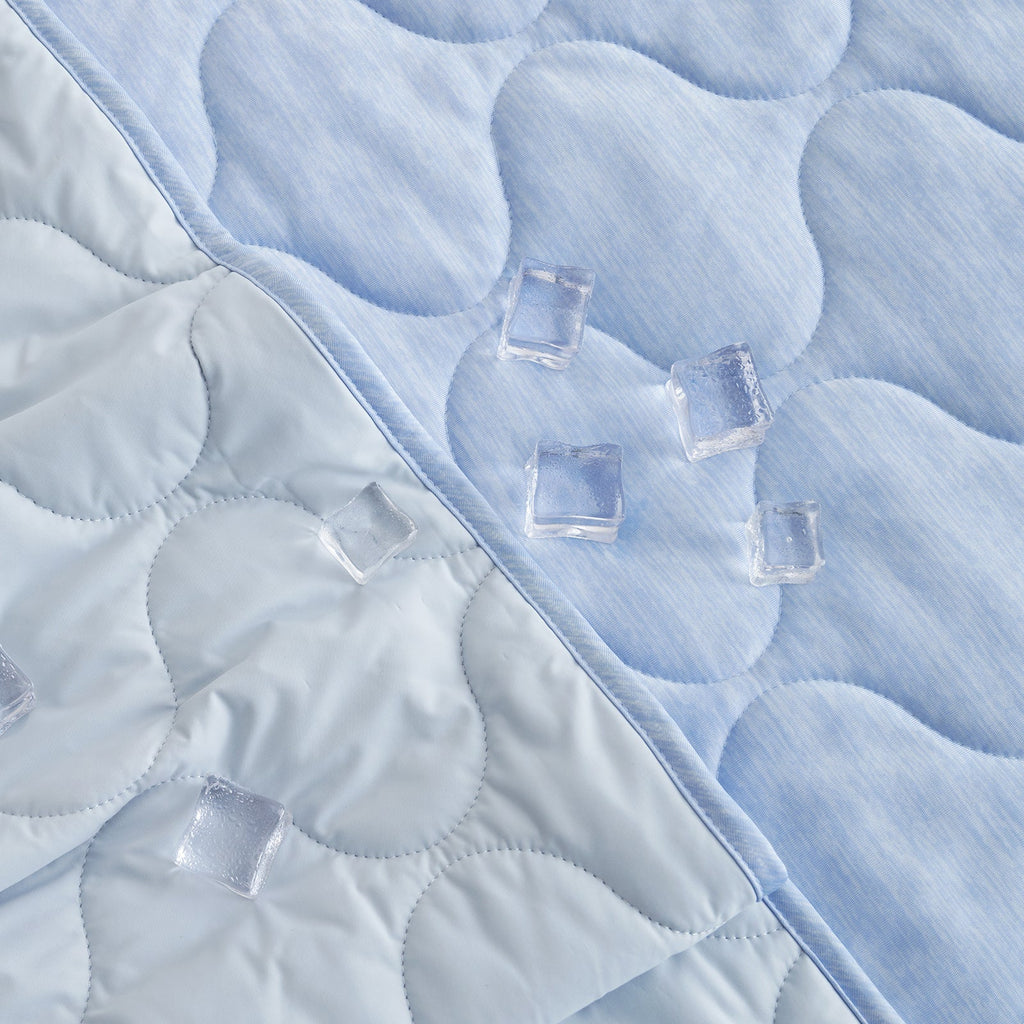 Dual-Sided Cooling Blanket