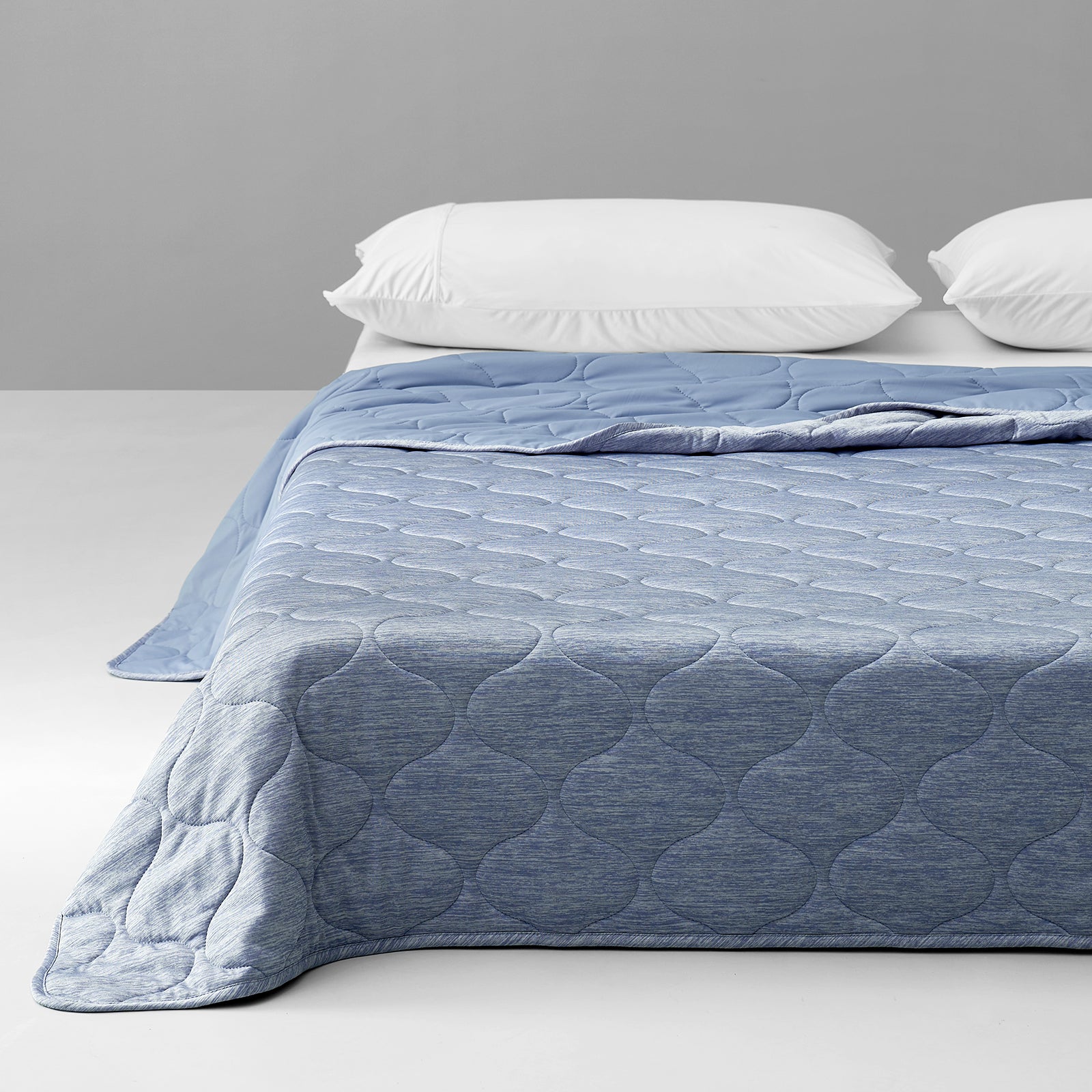 Dual-Sided Cooling Blanket