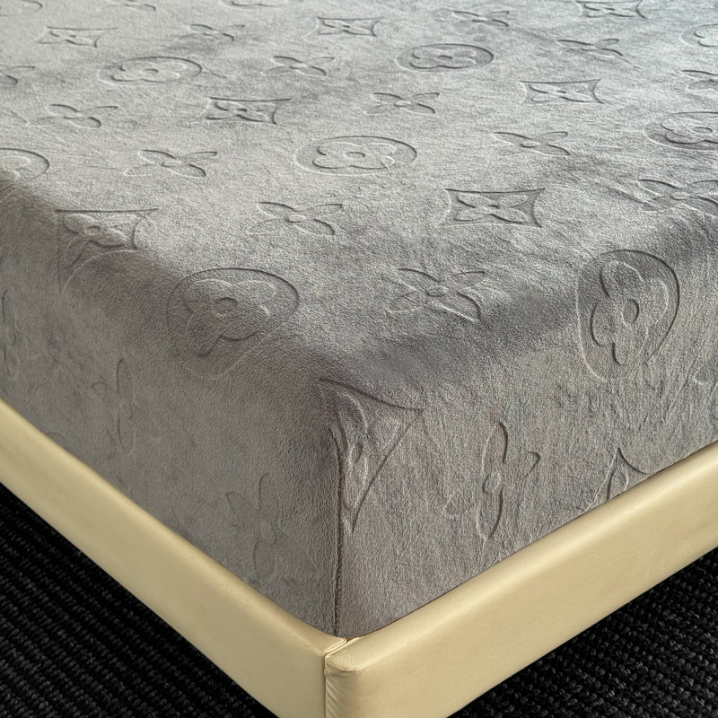 Mono Floral Milk Velvet Bedding Combination