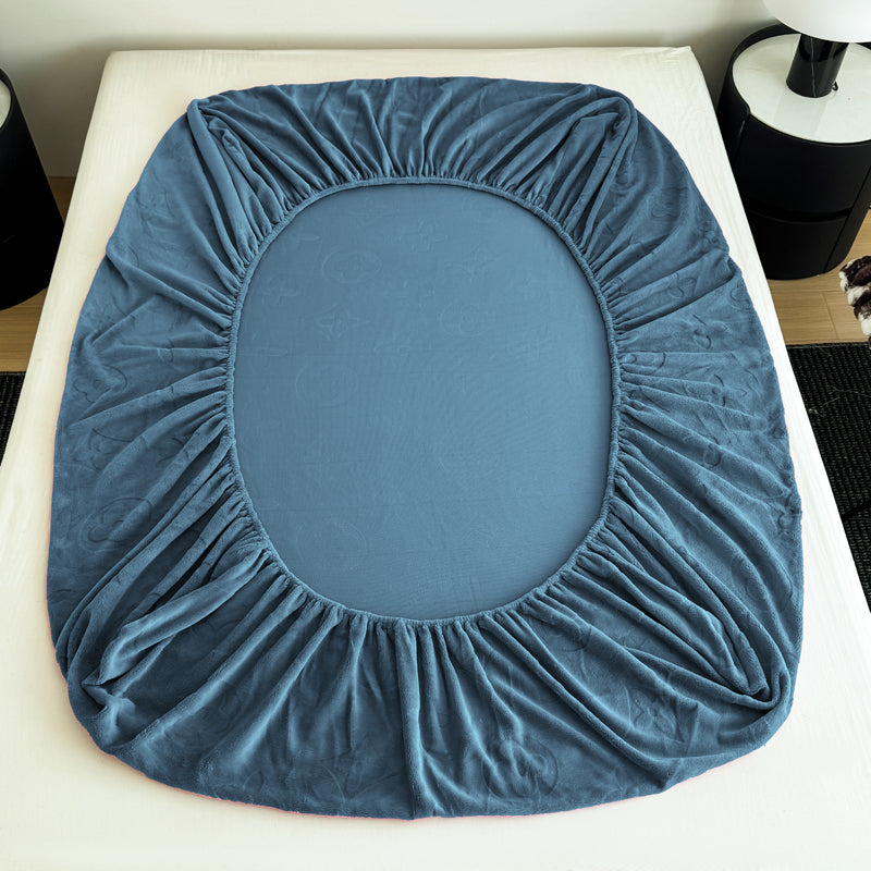 Mono Floral Milk Velvet Bedding Combination