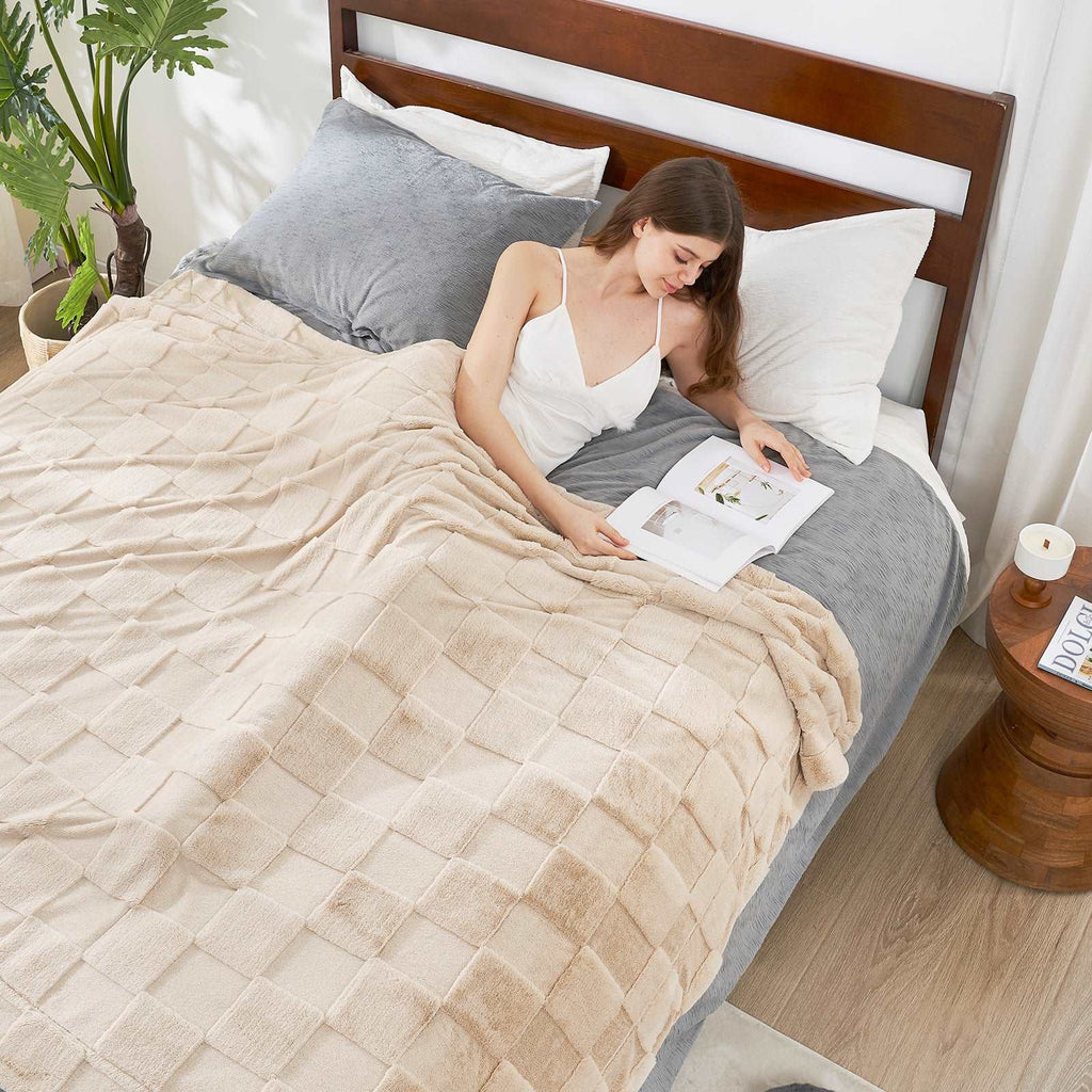 Checkerboard Plush Throw