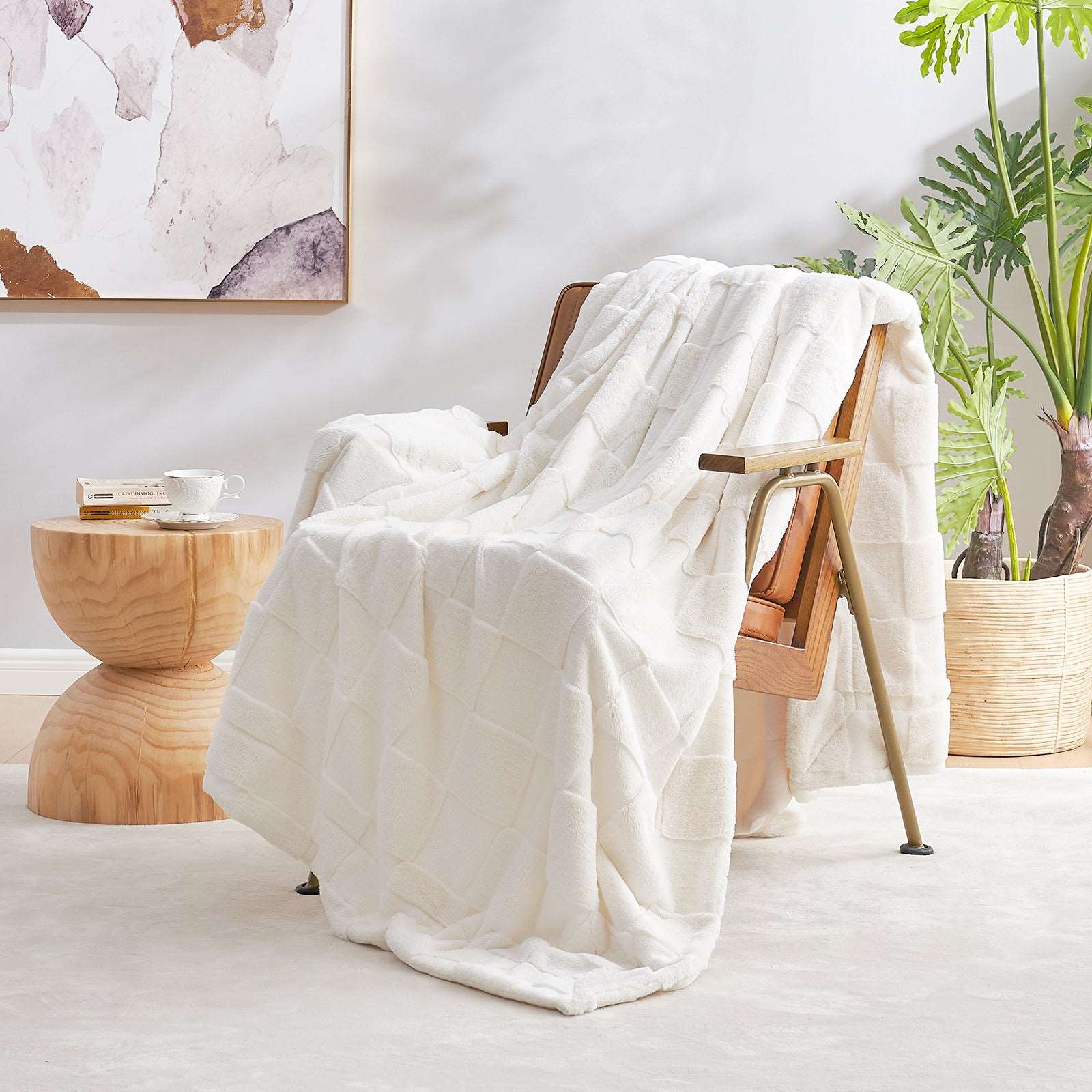 Checkerboard Plush Throw Image principale du produit