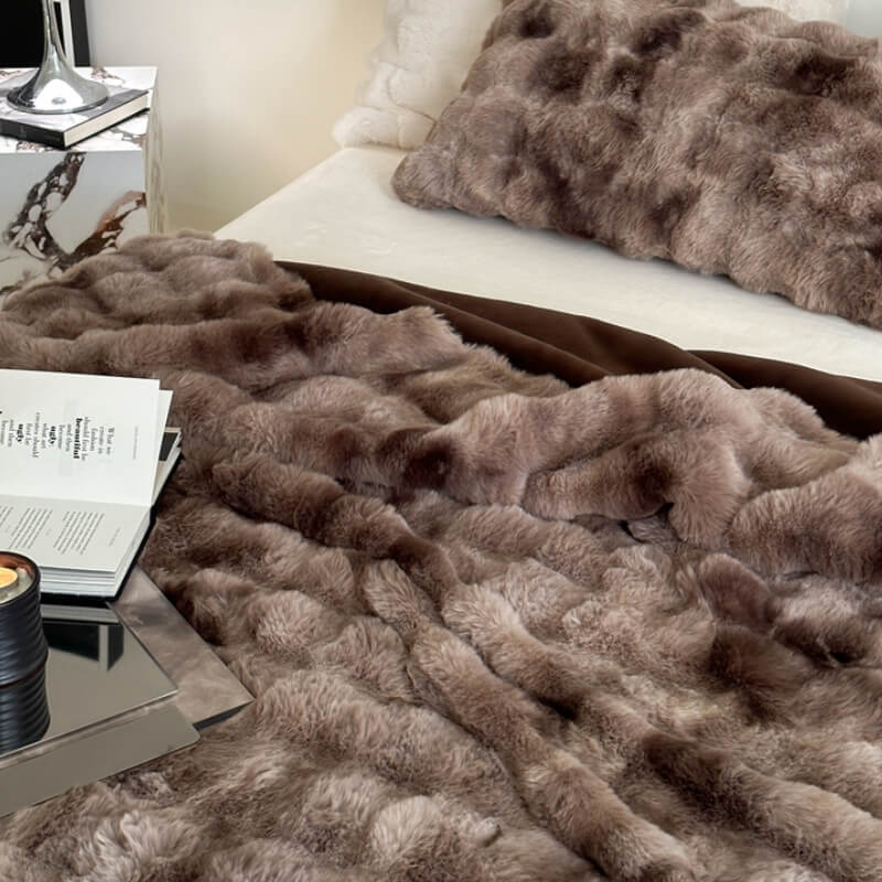 Faux Fur Luxe Blanket