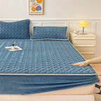 Velvet Cloud Textured Milk Fitted Sheet