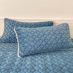 Velvet Cloud Textured Milk Fitted Sheet