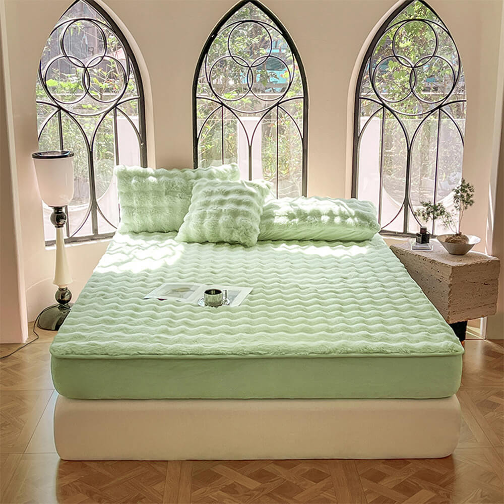 Bubble Plush Fitted Sheet