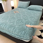 Baroque Embossed Velvet Fitted Sheet