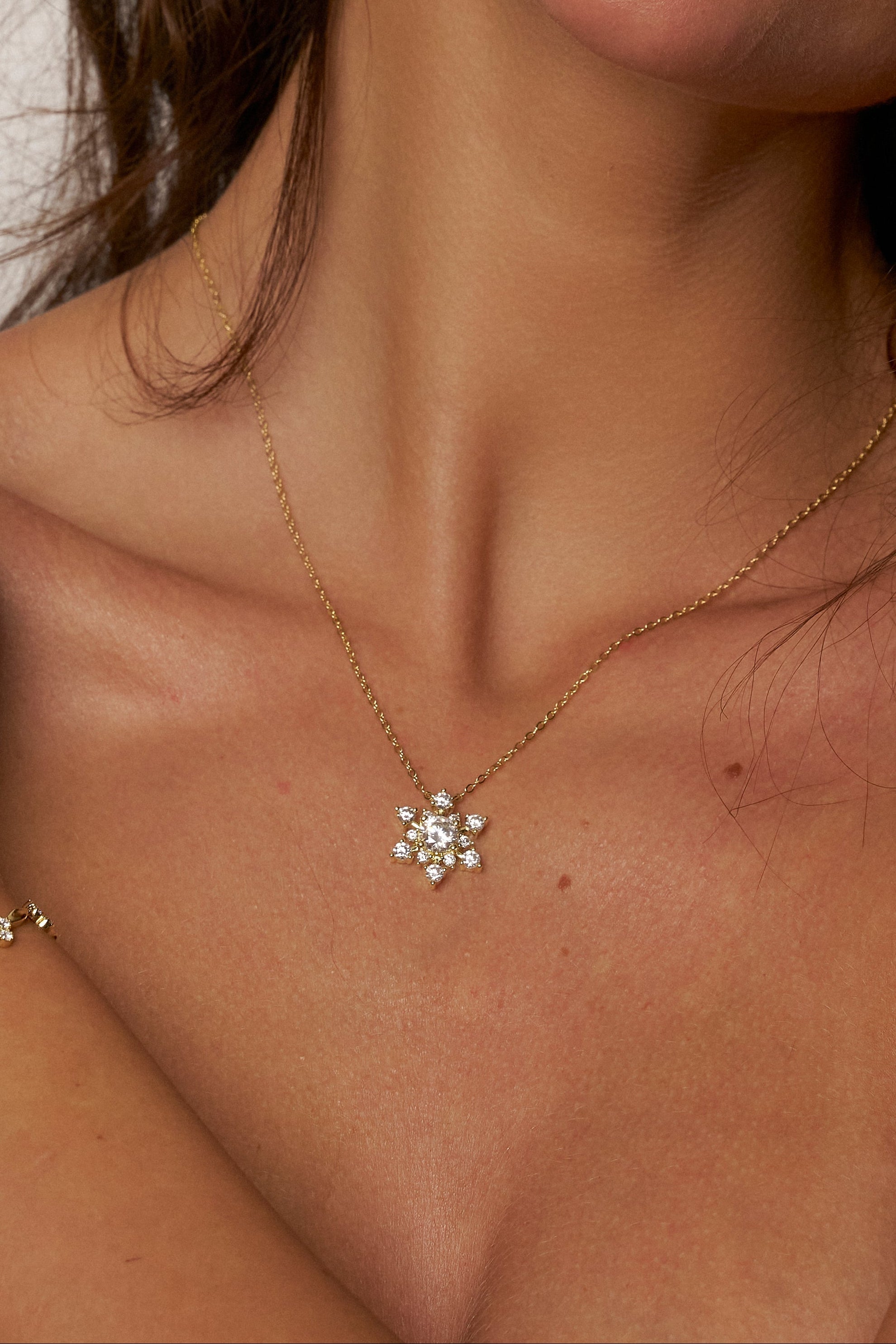 Snowflake Spark Moissanite Necklace Secondary image