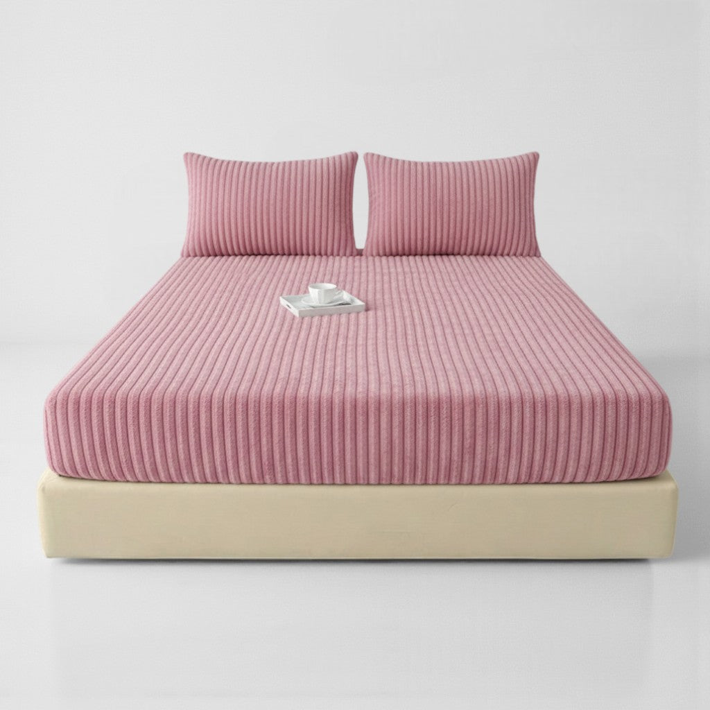 Striped Faux Fur Fitted Sheet Image principale du produit